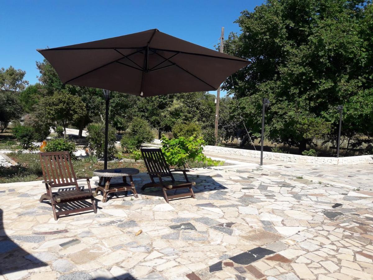 Villa Il Leccio - Trulli Cisternino Exterior photo